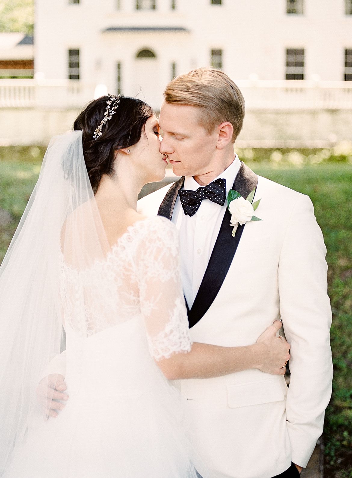 Stately & Classic Manor Wedding Inspiration - The White Wren